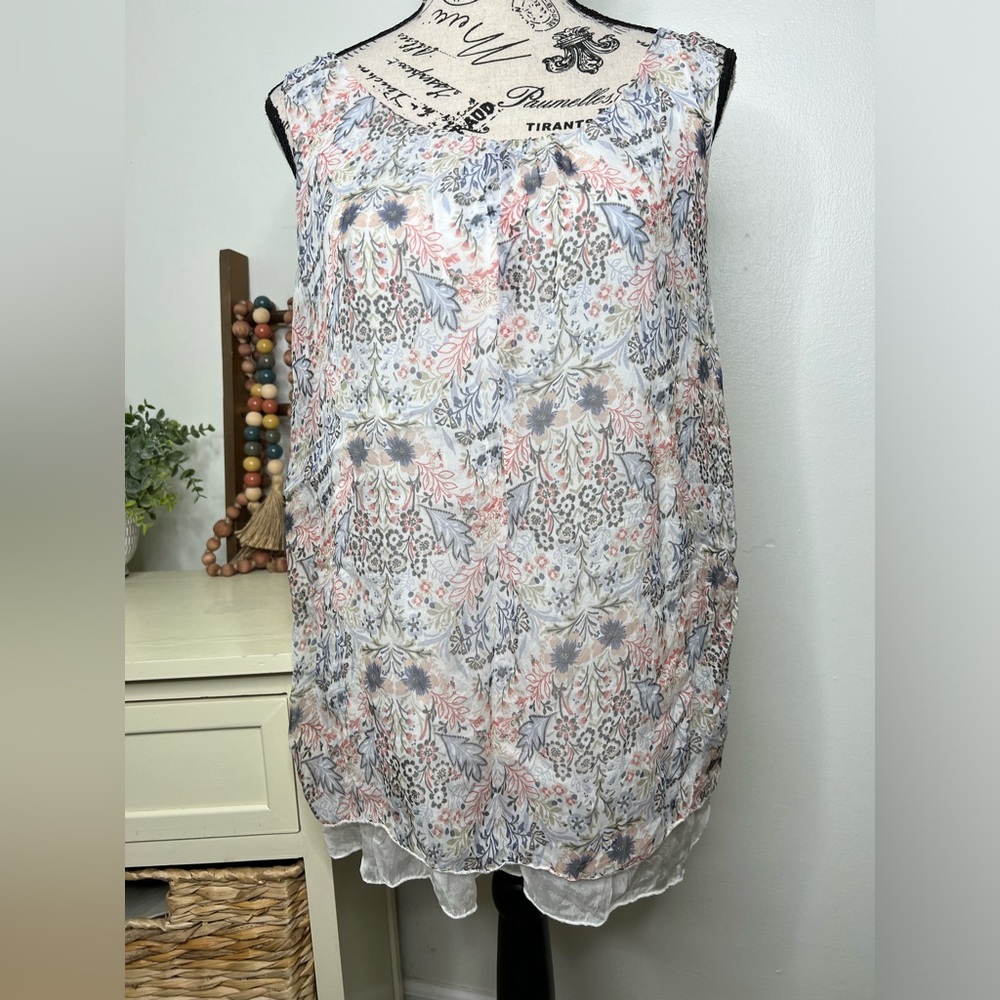 Via Signoria Silk Floral Flowy Tank